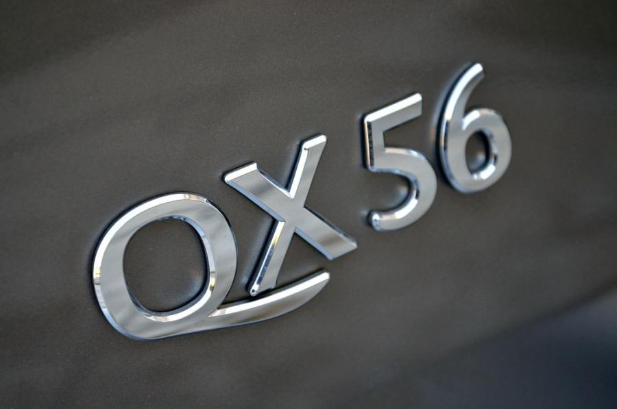  Infiniti QX56 2013 года  (фото 24 из 39)